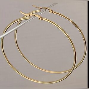FASHION JEWELRY HOOPS EARRINGS STAINLESS STEEL CLASSIC FOR WOMEN’S  GOLD COLOR
